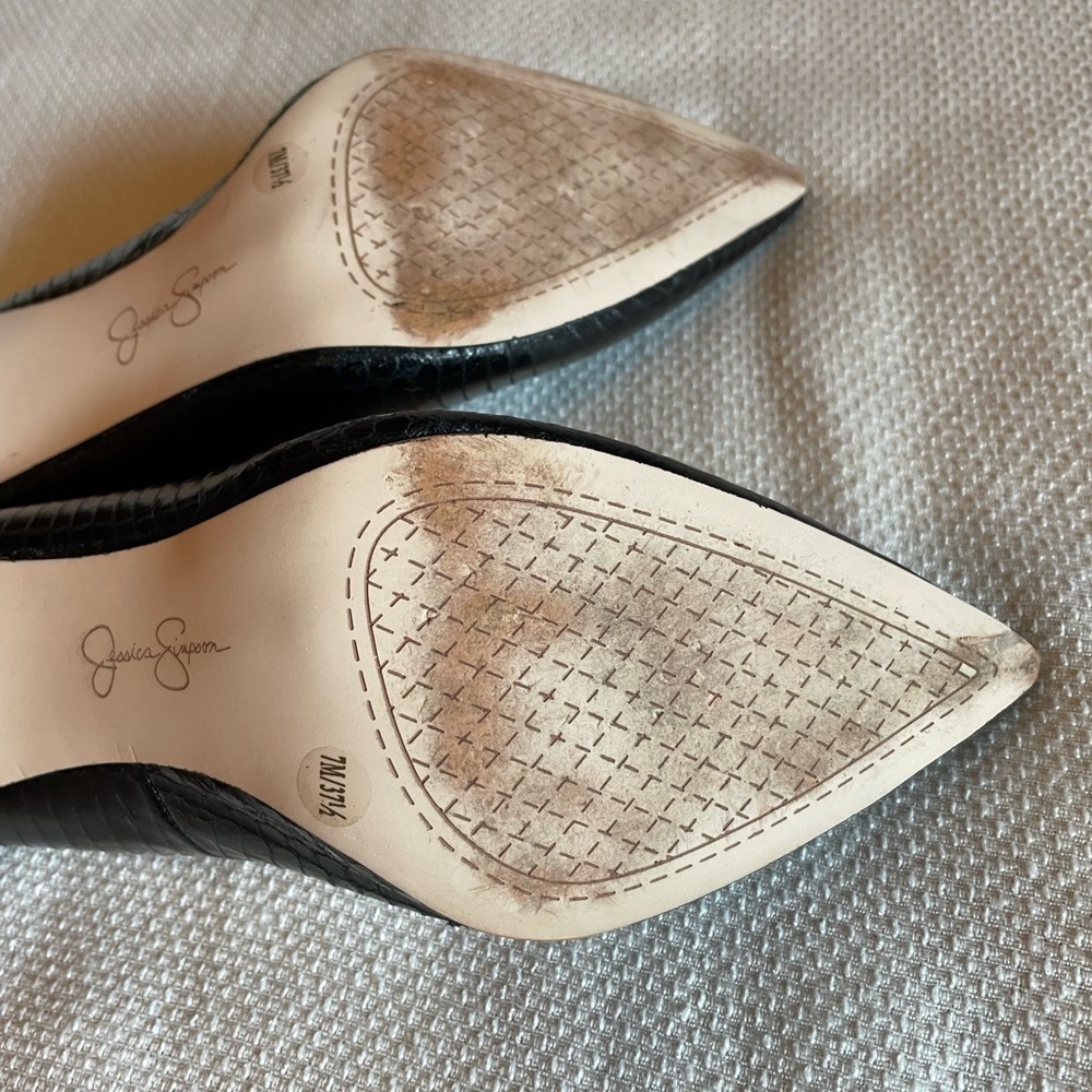 Jessica Simpson reptile pumps - Picture 5 of 7